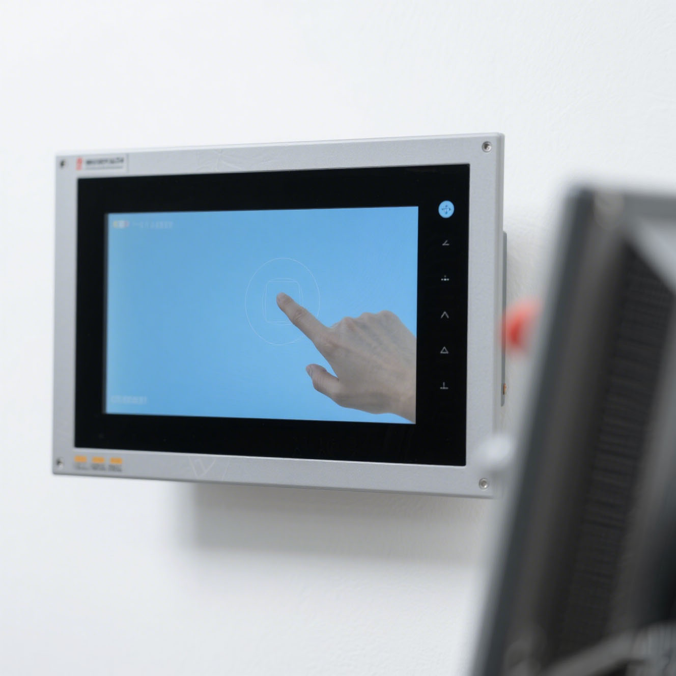 Industrial Grade Touchscreen Displays for Harsh Environments