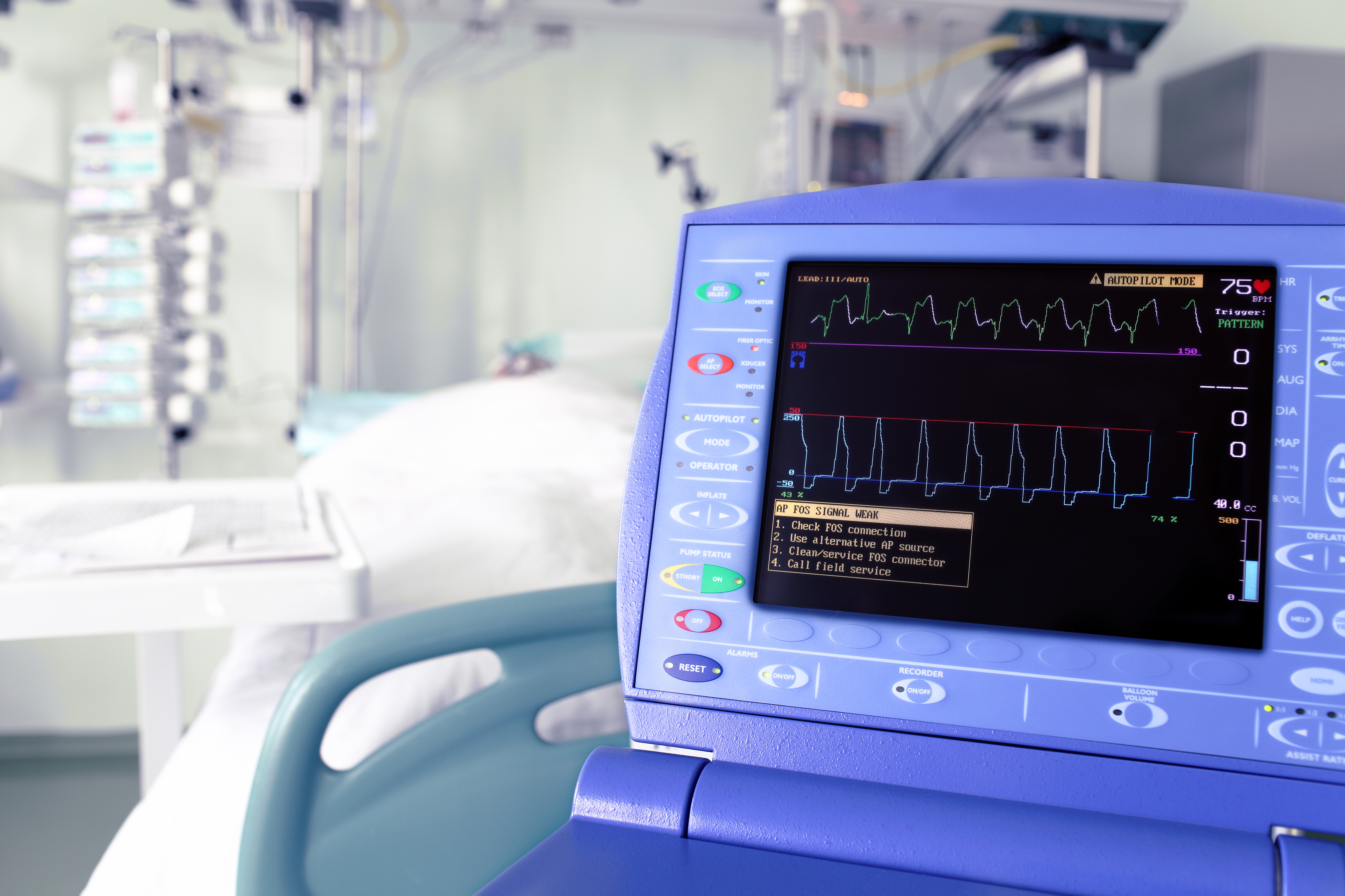 patient-monitoring-system-display-icu